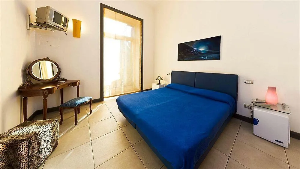 Caracciolo 10 Bed & Breakfast Naples